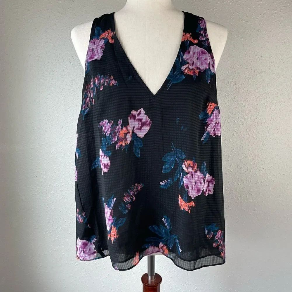 NWOT RACHEL Rachel Roy V-Neck Floral Blouse Top Size M